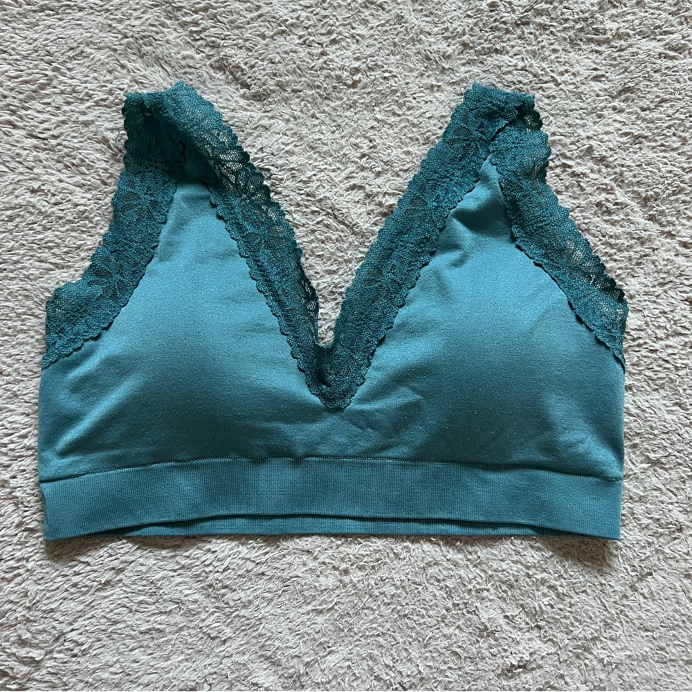 Victoria's Secret Lace Bralette Athleisure Lounge‎ Comfy Minimalist Workout Sz M